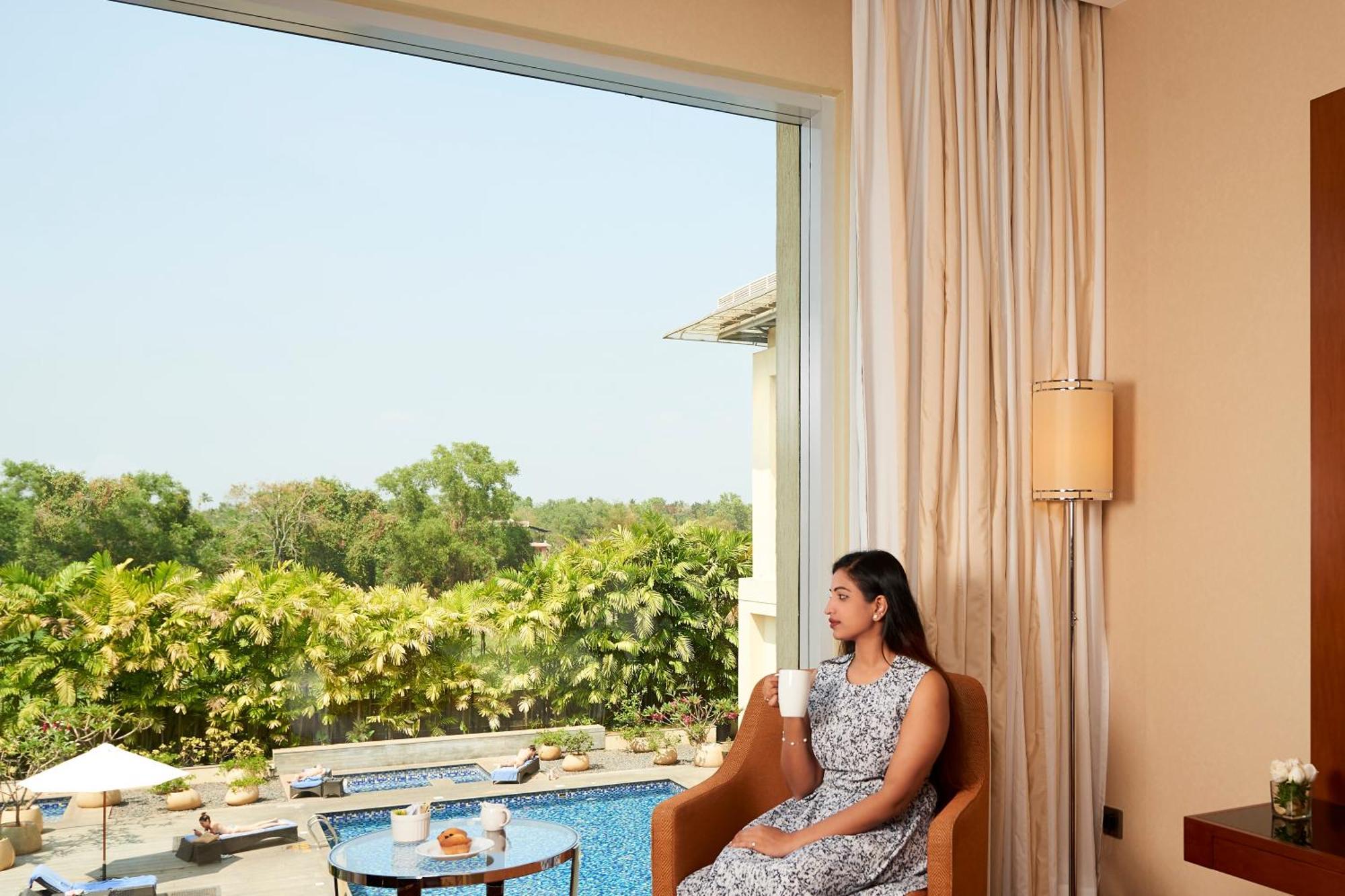 Отель Courtyard By Marriott Kochi Airport Недумбассери Экстерьер фото