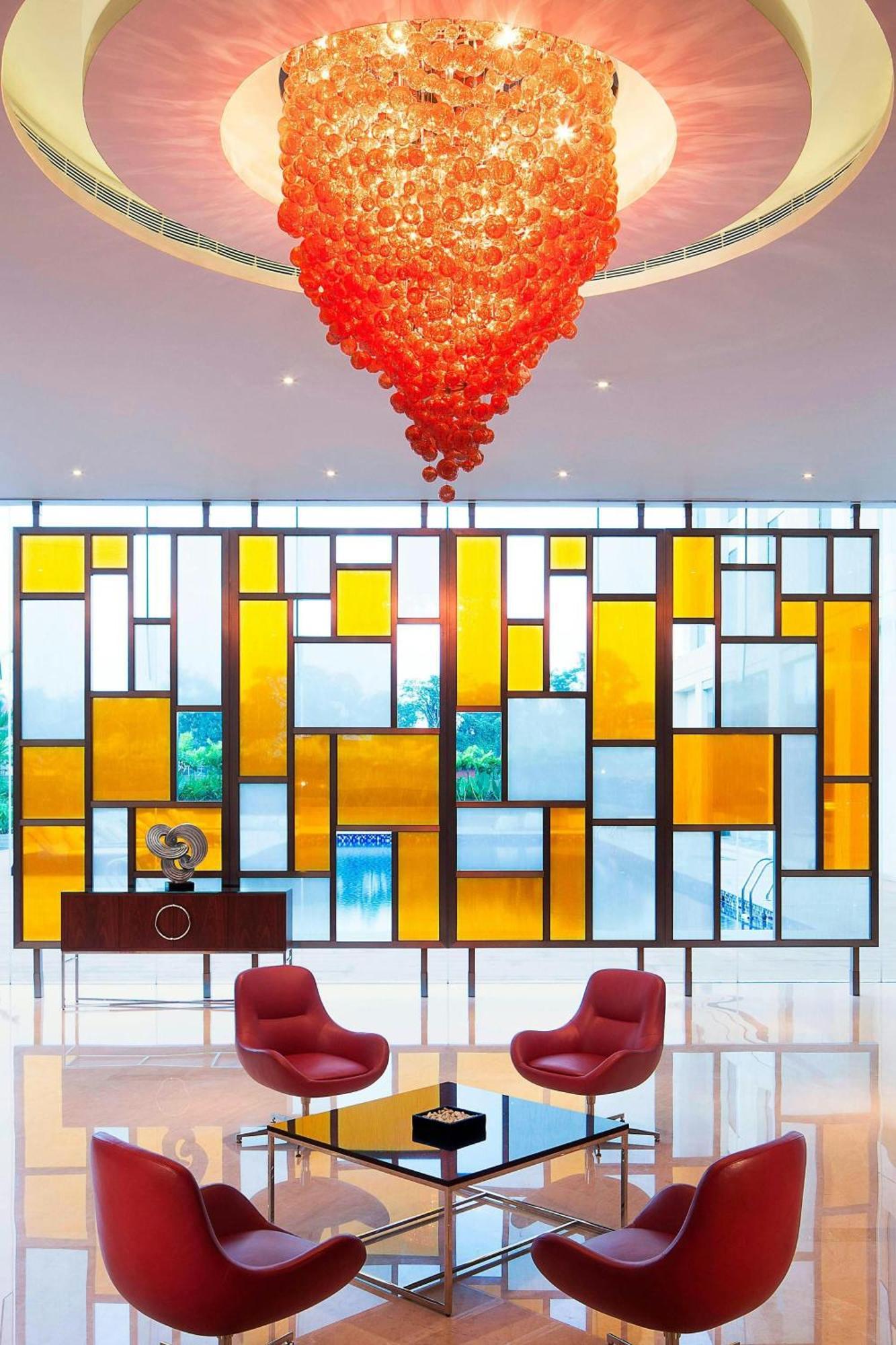 Отель Courtyard By Marriott Kochi Airport Недумбассери Экстерьер фото A room divider