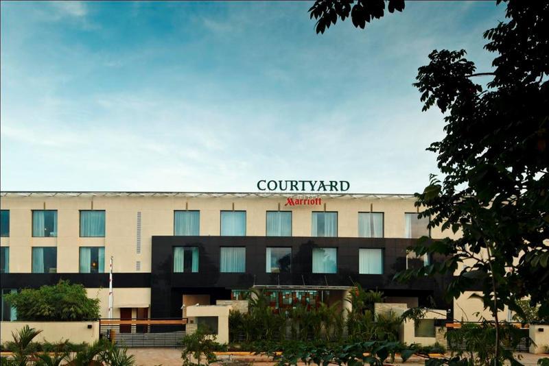 Отель Courtyard By Marriott Kochi Airport Недумбассери Экстерьер фото Courtyard Marriott, Mysore